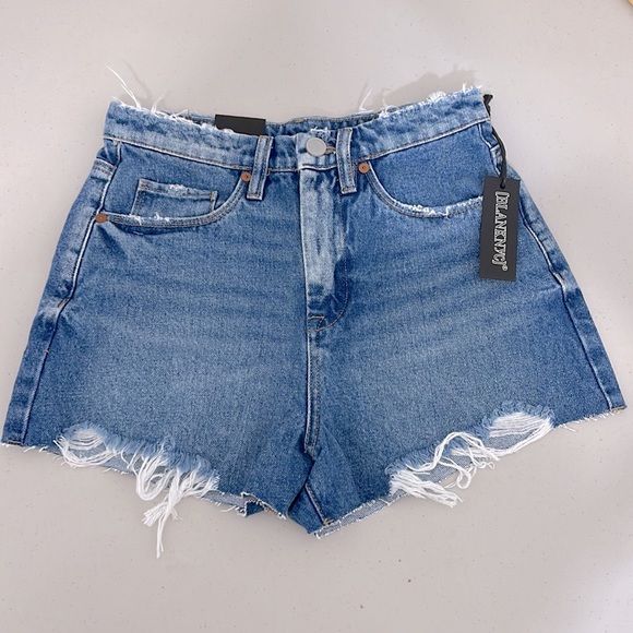Blank NYC Shorts Women’s Size 25 High Rise Blue Denim Raw Hem Pockets Stretch - Picture 2 of 7